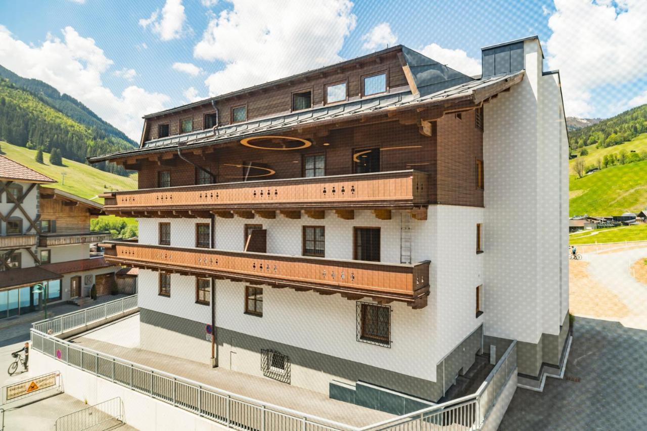 Bernhofer Apartment *